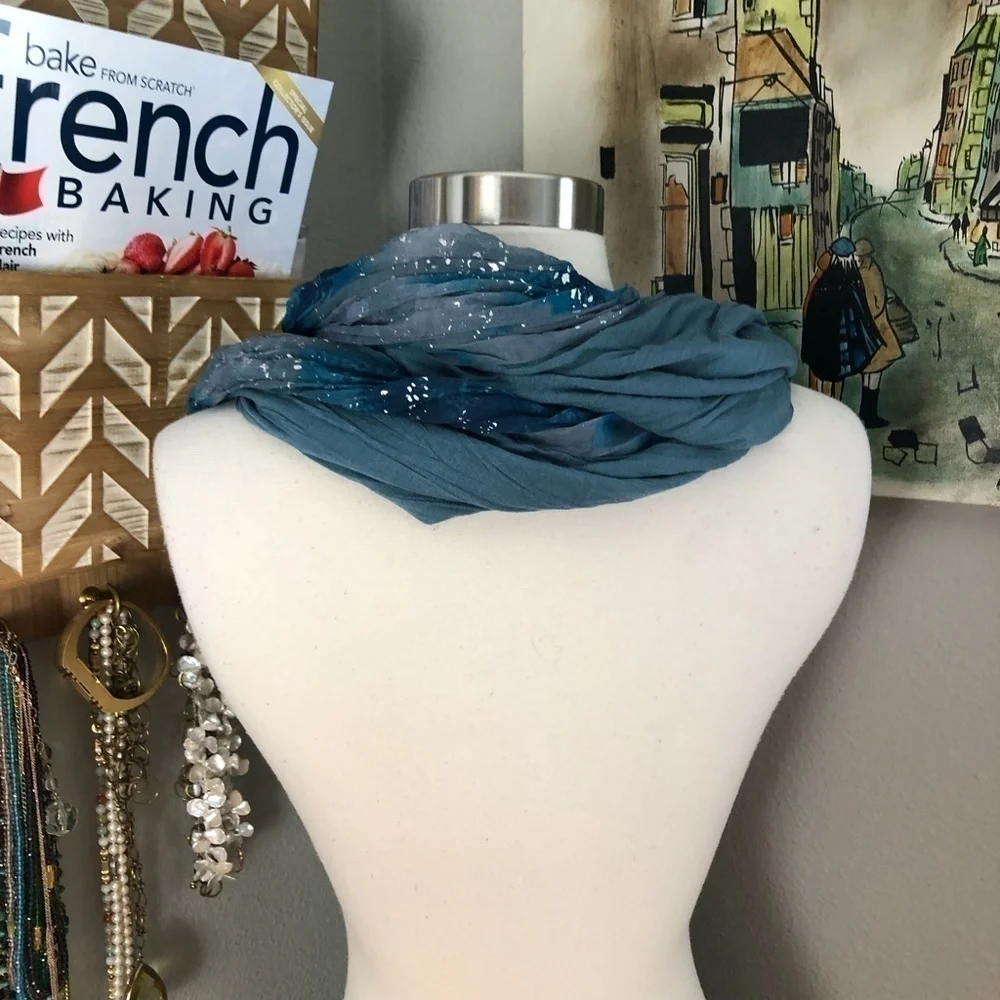 COLLECTION EIGHTEEN Ombre Scarf Women's One Size Teal & Blue Metallic